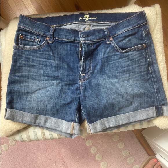 7 for all mankind denim shorts with rolled hem - Picture 3 of 6